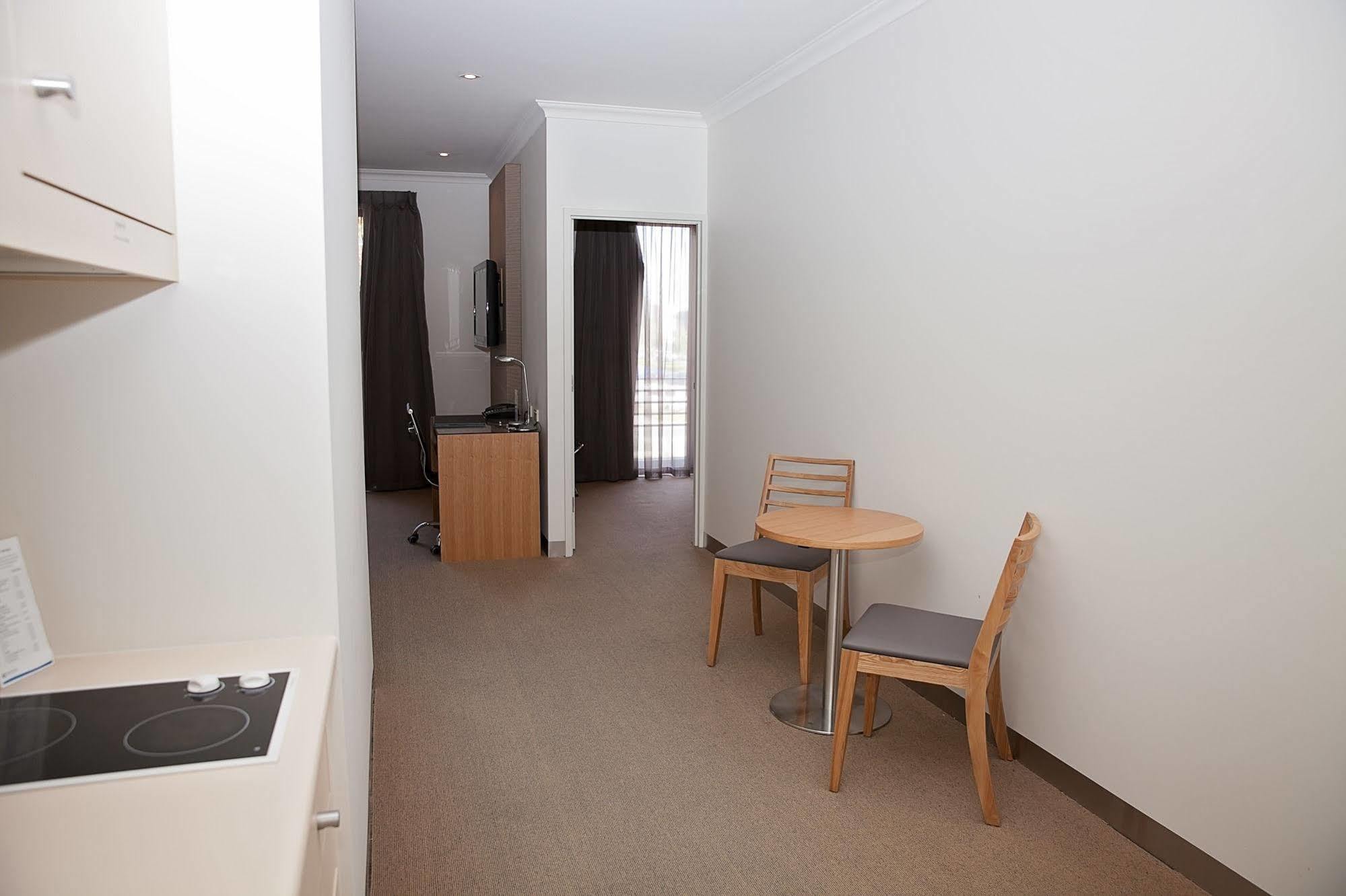 Mawson Lakes Hotel Adelaide Exterior foto